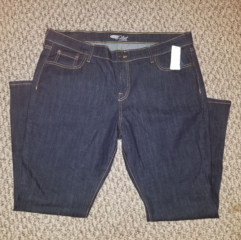 NWT Old Navy Flirt Boot Cut Jeans Size 18 Short